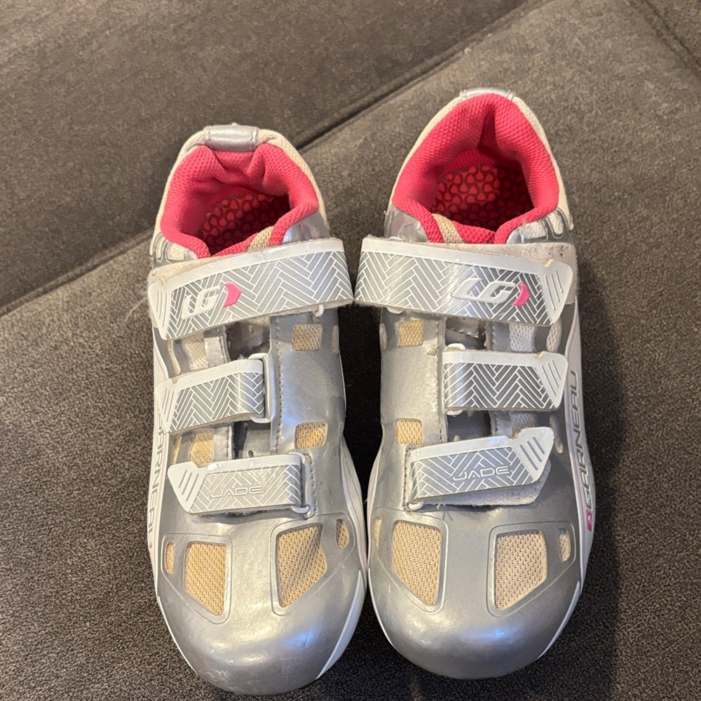 Garneau Women’s HRS-80 Cycling/spinning shoes with clips - 10